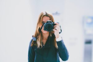 Fotografia analogowa: powrót do korzeni i unikalność obrazu