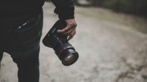 Fotografia krajoznawcza na YouTube: Jak tworzyć filmowe relacje z podróży