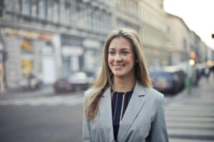 Jak skutecznie przygotować się do castingu? Kluczowe wskazówki dla aktorów i modelek